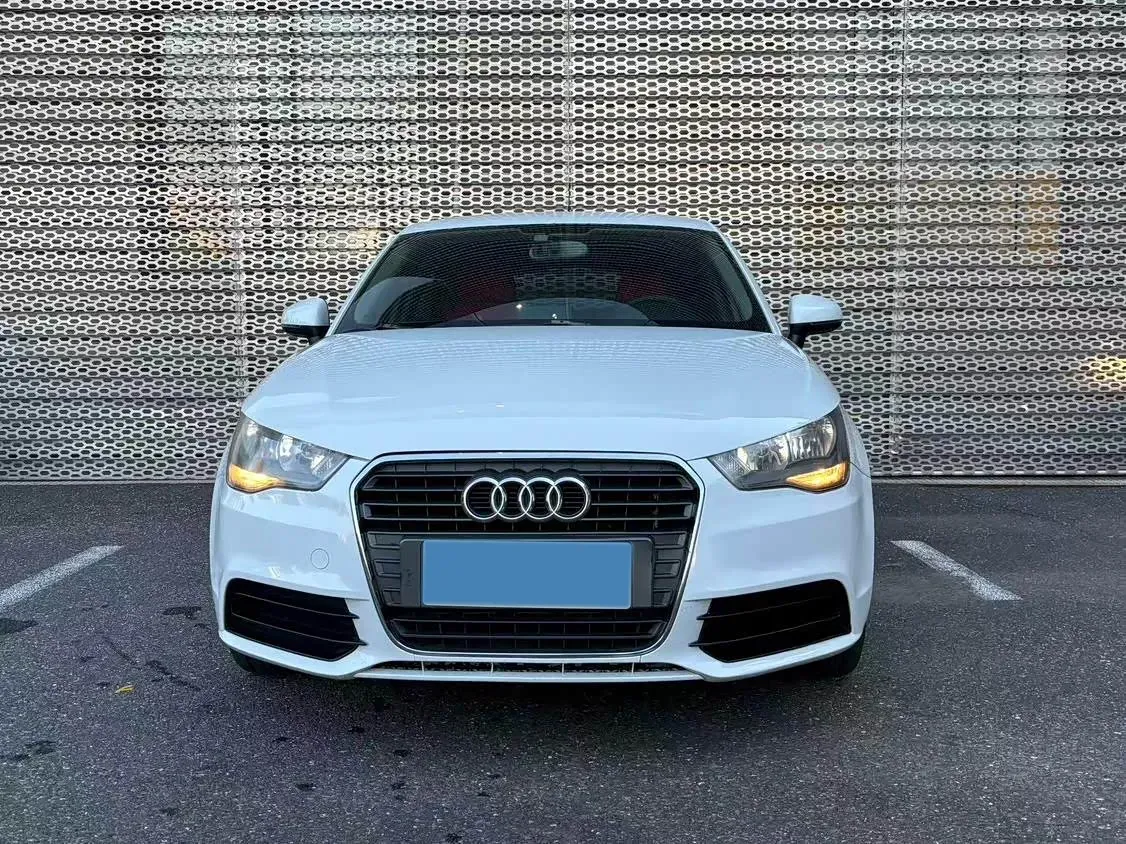 2014 Audi A1 1.4T 122HP L4 7DCT,autocango,china used car exporter,china ev exporter,chinese used car exporter,chinese used ev exporter