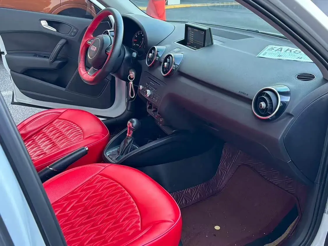 2014 Audi A1 1.4T 122HP L4 7DCT,autocango,china used car exporter,china ev exporter,chinese used car exporter,chinese used ev exporter