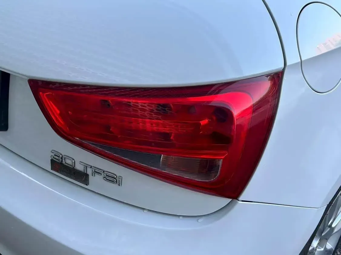 2014 Audi A1 1.4T 122HP L4 7DCT,autocango,china used car exporter,china ev exporter,chinese used car exporter,chinese used ev exporter