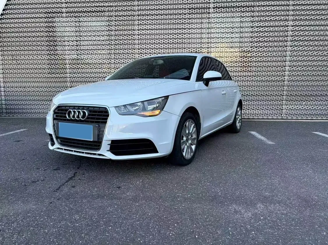 2014 Audi A1 1.4T 122HP L4 7DCT,autocango,china used car exporter,china ev exporter,chinese used car exporter,chinese used ev exporter