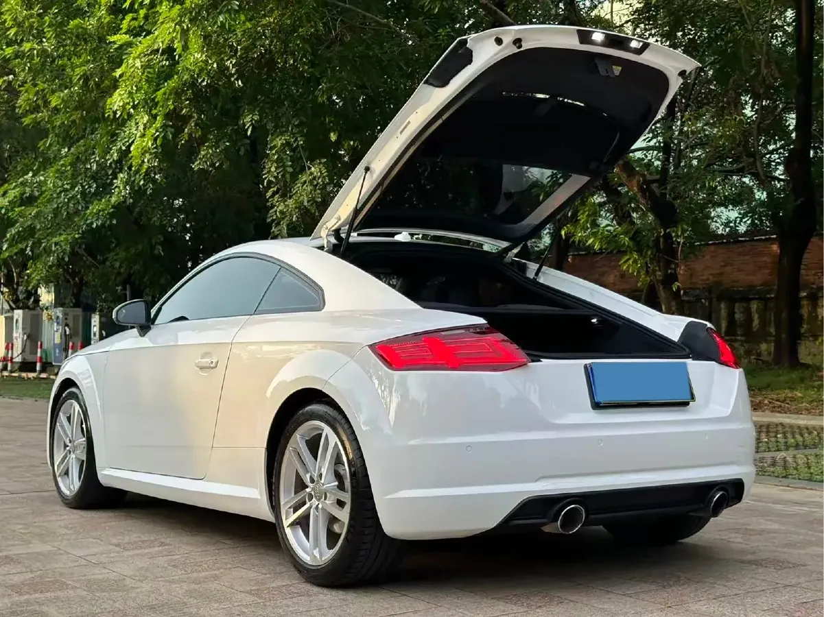2015 Audi TT 2.0T 230HP L4 6DCT,autocango,china used car exporter,china ev exporter,chinese used car exporter,chinese used ev exporter