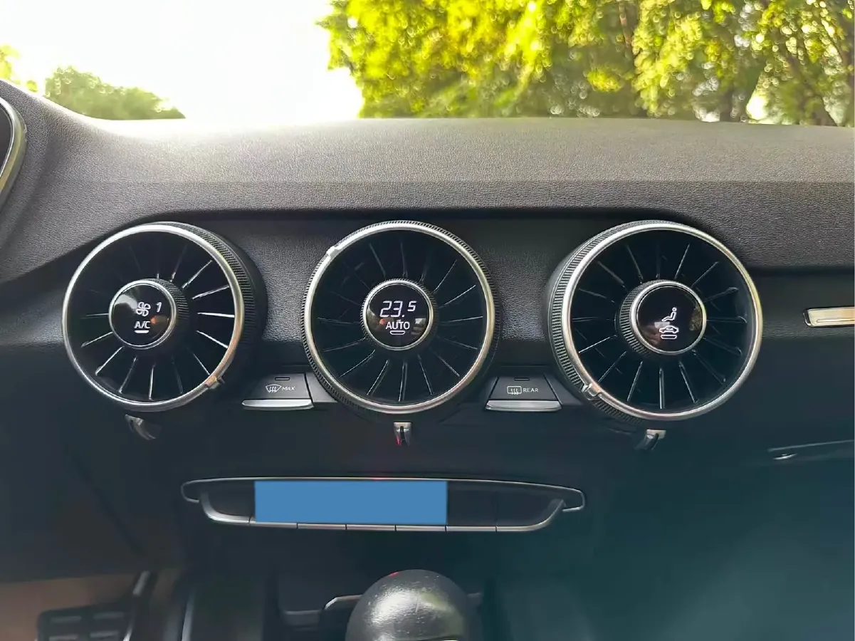 2015 Audi TT 2.0T 230HP L4 6DCT,autocango,china used car exporter,china ev exporter,chinese used car exporter,chinese used ev exporter