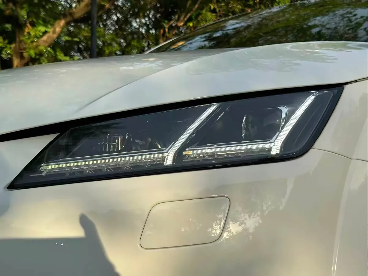 2015 Audi TT 2.0T 230HP L4 6DCT,autocango,china used car exporter,china ev exporter,chinese used car exporter,chinese used ev exporter