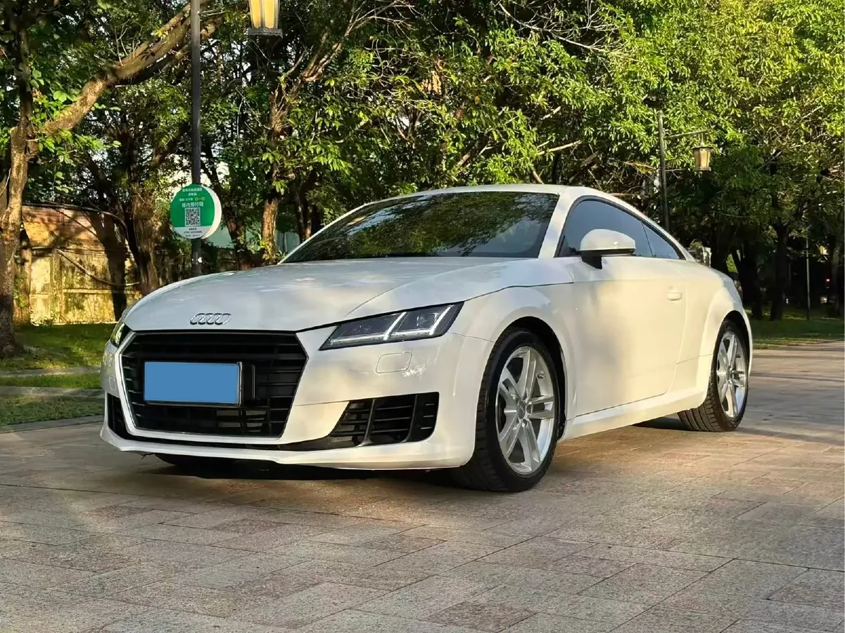 2015 Audi TT 2.0T 230HP L4 6DCT,autocango,china used car exporter,china ev exporter,chinese used car exporter,chinese used ev exporter