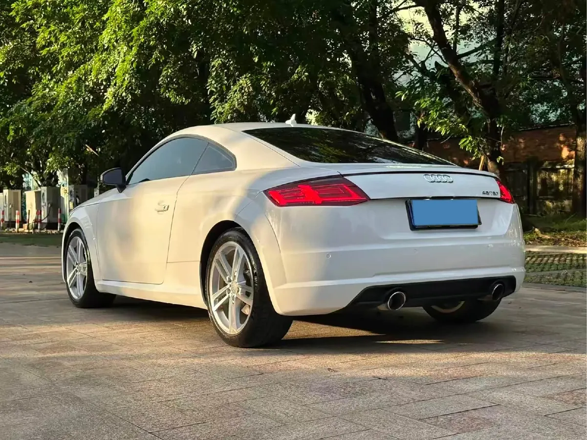 2015 Audi TT 2.0T 230HP L4 6DCT,autocango,china used car exporter,china ev exporter,chinese used car exporter,chinese used ev exporter