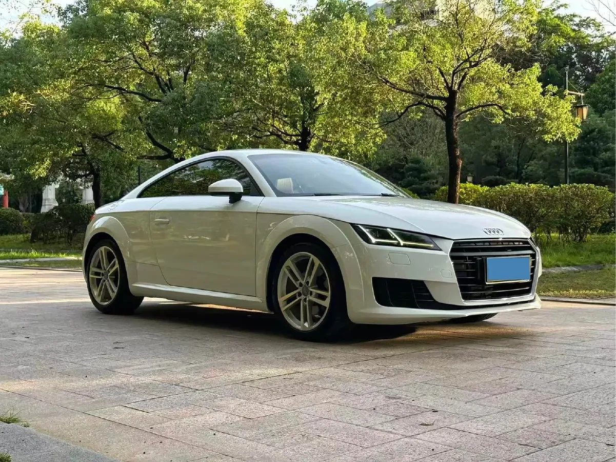 2015 Audi TT 2.0T 230HP L4 6DCT,autocango,china used car exporter,china ev exporter,chinese used car exporter,chinese used ev exporter