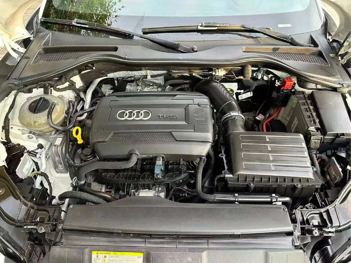 2015 Audi TT 2.0T 230HP L4 6DCT,autocango,china used car exporter,china ev exporter,chinese used car exporter,chinese used ev exporter