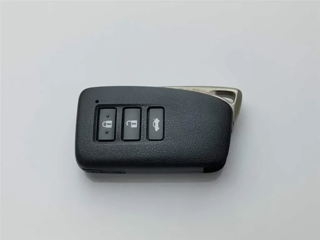 2013 Lexus IS 2.5L 208HP V6 6AT,autocango,china used car exporter,china ev exporter,chinese used car exporter,chinese used ev exporter