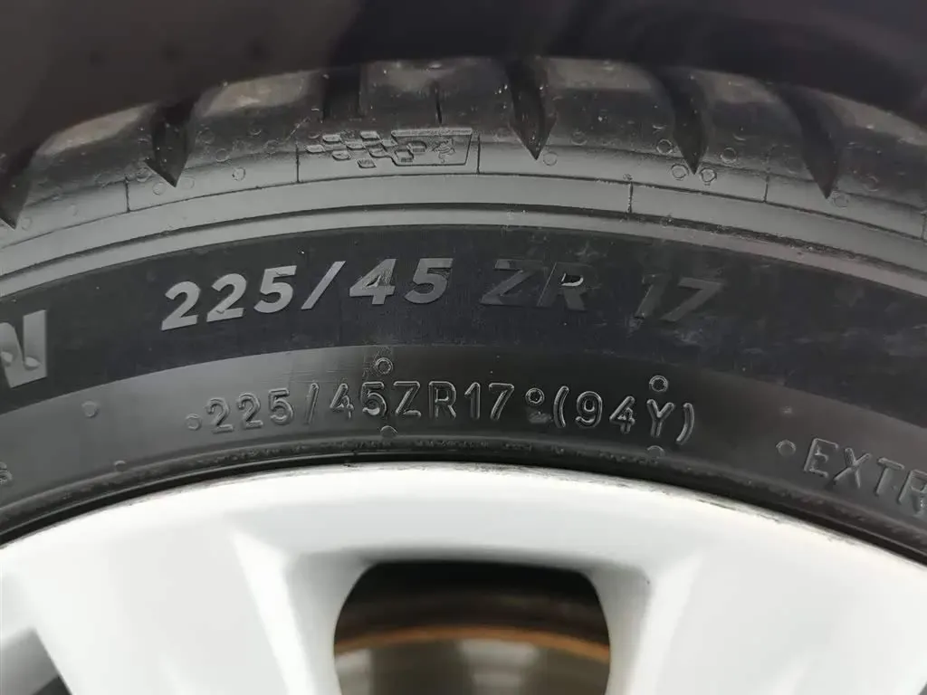 2013 Lexus IS 2.5L 208HP V6 6AT,autocango,china used car exporter,china ev exporter,chinese used car exporter,chinese used ev exporter