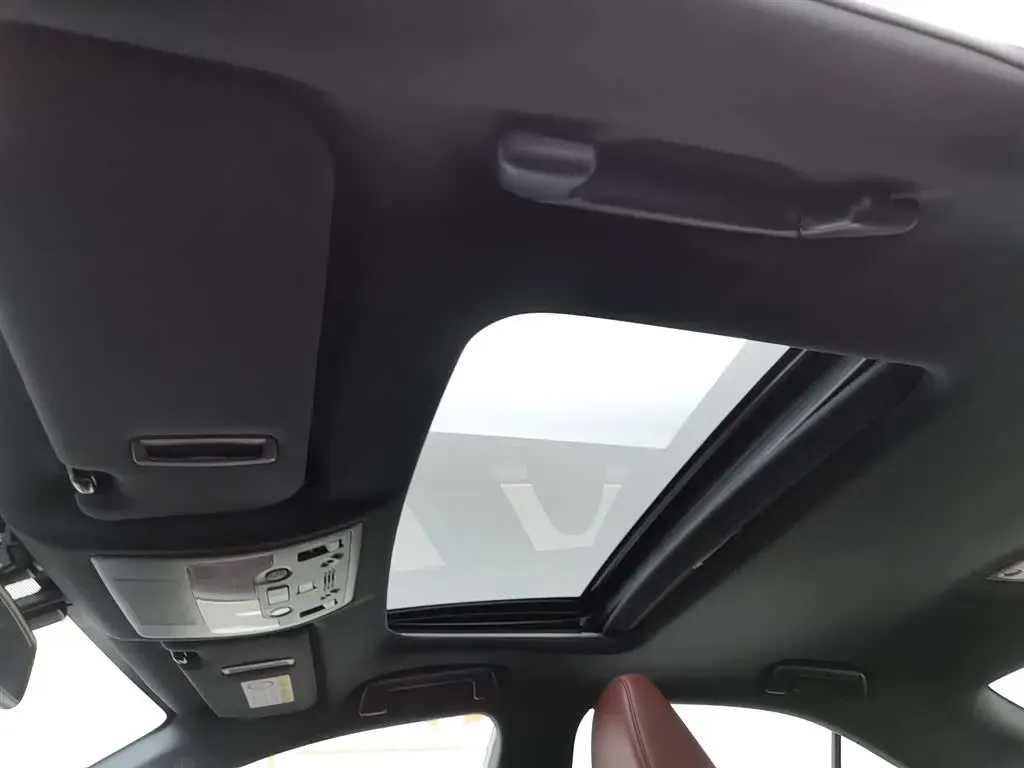 2013 Lexus IS 2.5L 208HP V6 6AT,autocango,china used car exporter,china ev exporter,chinese used car exporter,chinese used ev exporter