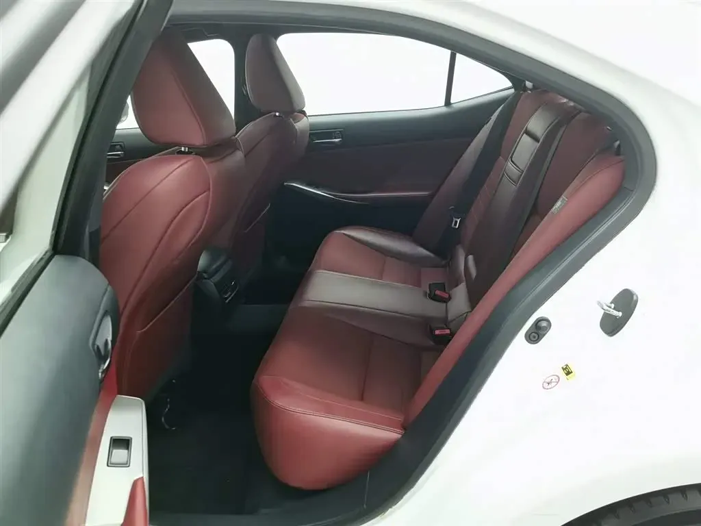 2013 Lexus IS 2.5L 208HP V6 6AT,autocango,china used car exporter,china ev exporter,chinese used car exporter,chinese used ev exporter