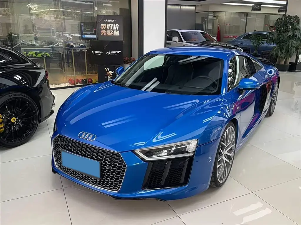 2016 Audi R8 5.2L 611HP V10 7DCT