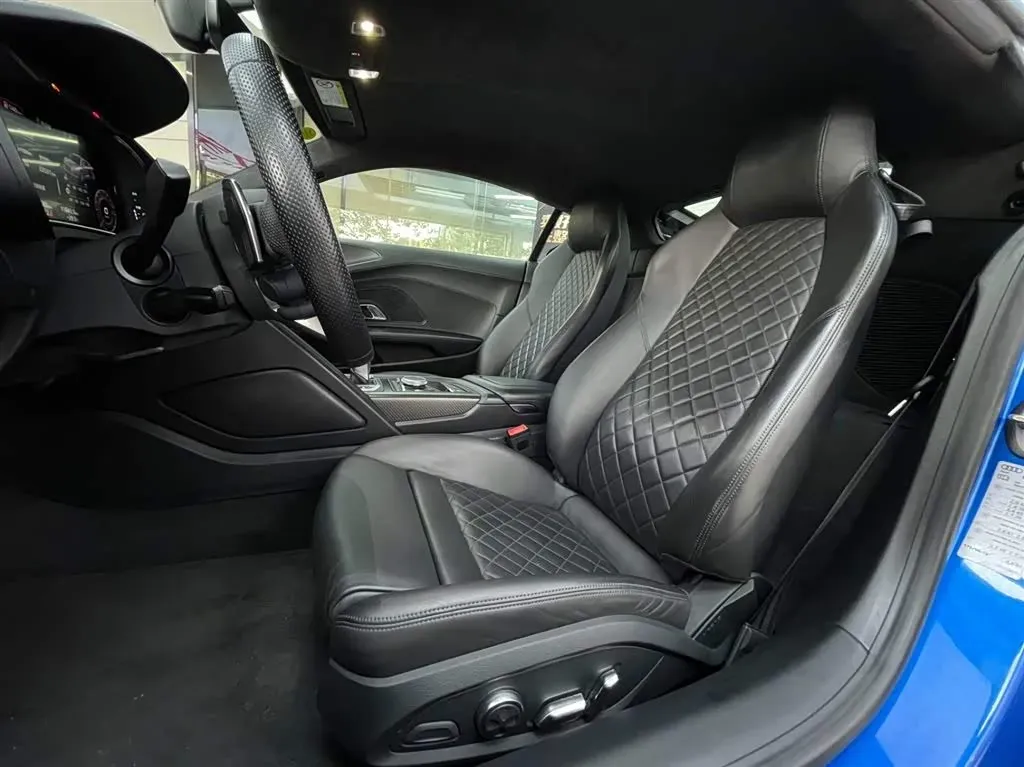 2016 Audi R8 5.2L 611HP V10 7DCT,autocango,china used car exporter,china ev exporter,chinese used car exporter,chinese used ev exporter