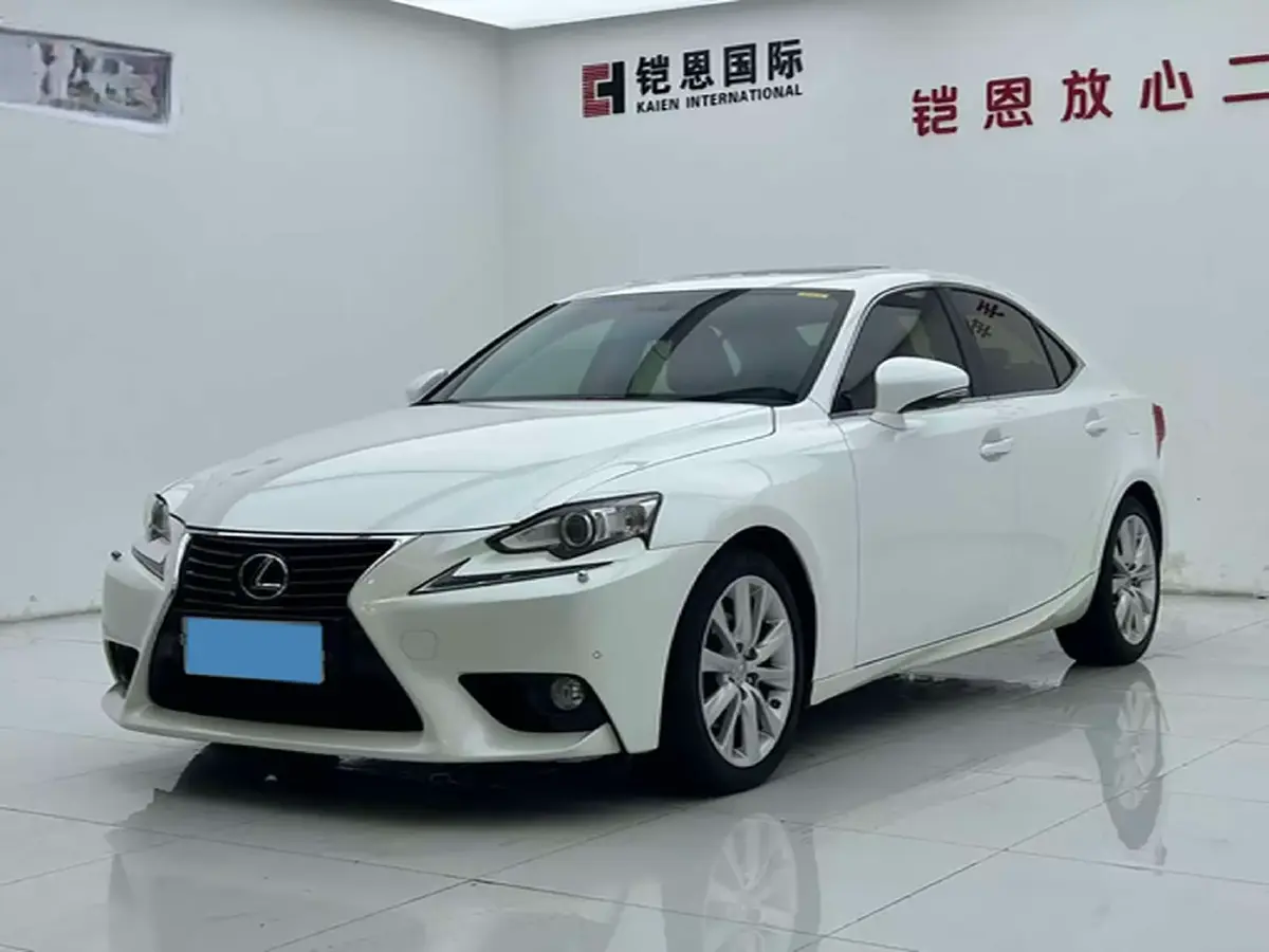 2013 Lexus IS 2.5L 208HP V6 6AT