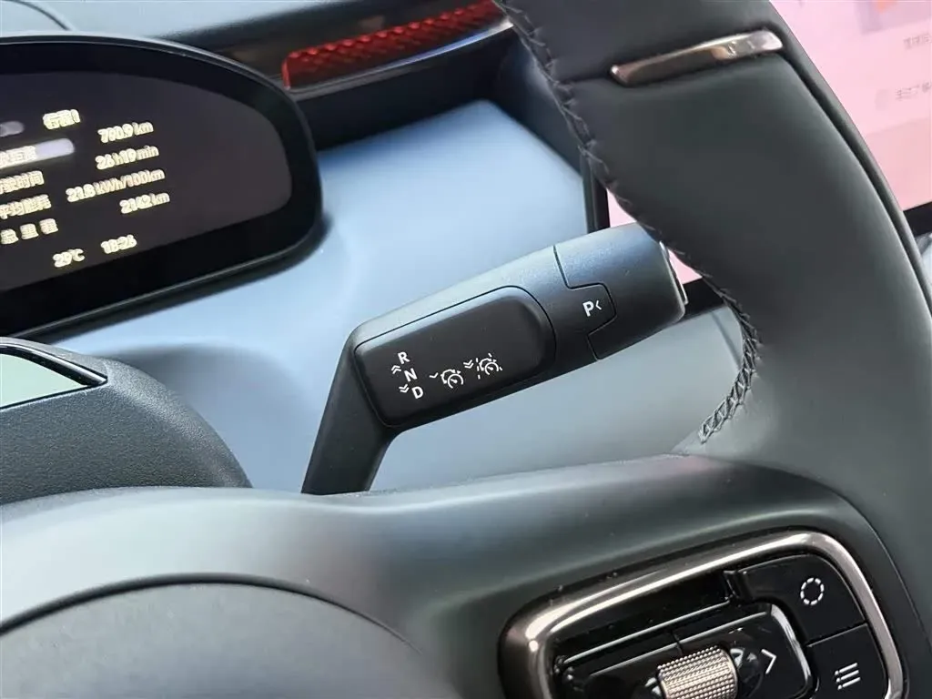 2025 Zeekr MIX BEV 102KWH,autocango,china used car exporter,china ev exporter,chinese used car exporter,chinese used ev exporter