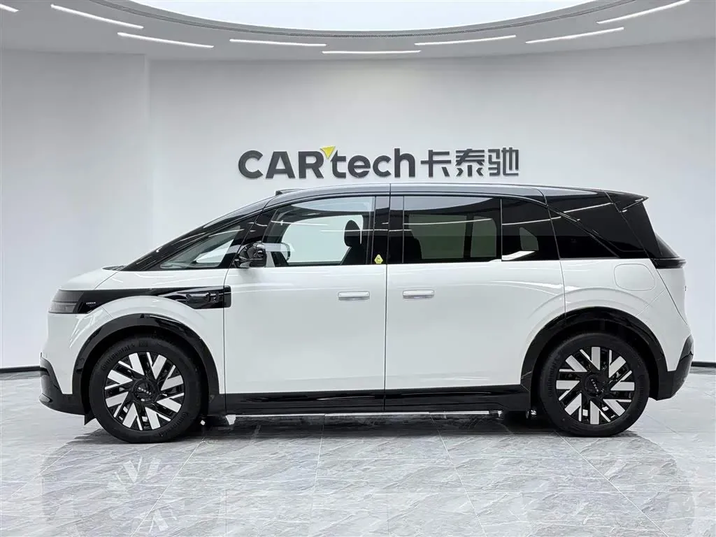 2025 Zeekr MIX BEV 102KWH,autocango,china used car exporter,china ev exporter,chinese used car exporter,chinese used ev exporter