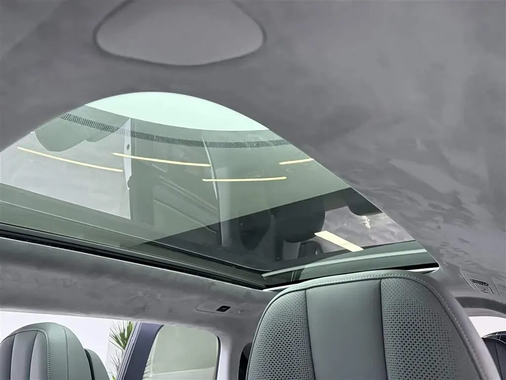 2025 Zeekr MIX BEV 102KWH,autocango,china used car exporter,china ev exporter,chinese used car exporter,chinese used ev exporter