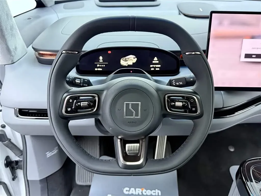 2025 Zeekr MIX BEV 102KWH,autocango,china used car exporter,china ev exporter,chinese used car exporter,chinese used ev exporter