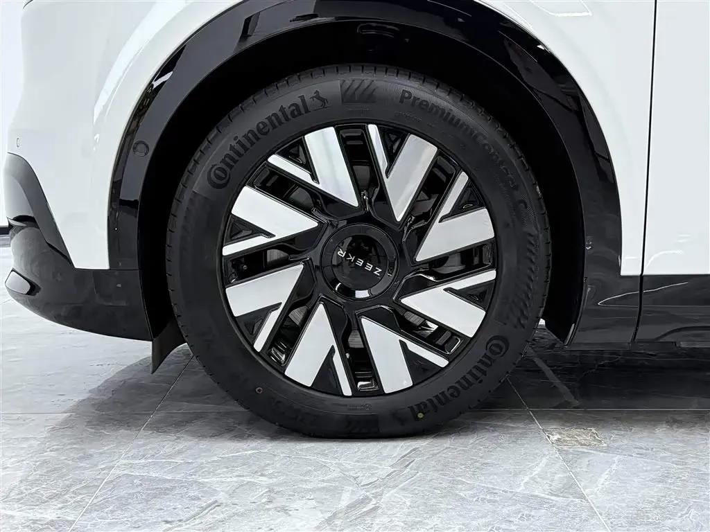 2025 Zeekr MIX BEV 102KWH,autocango,china used car exporter,china ev exporter,chinese used car exporter,chinese used ev exporter