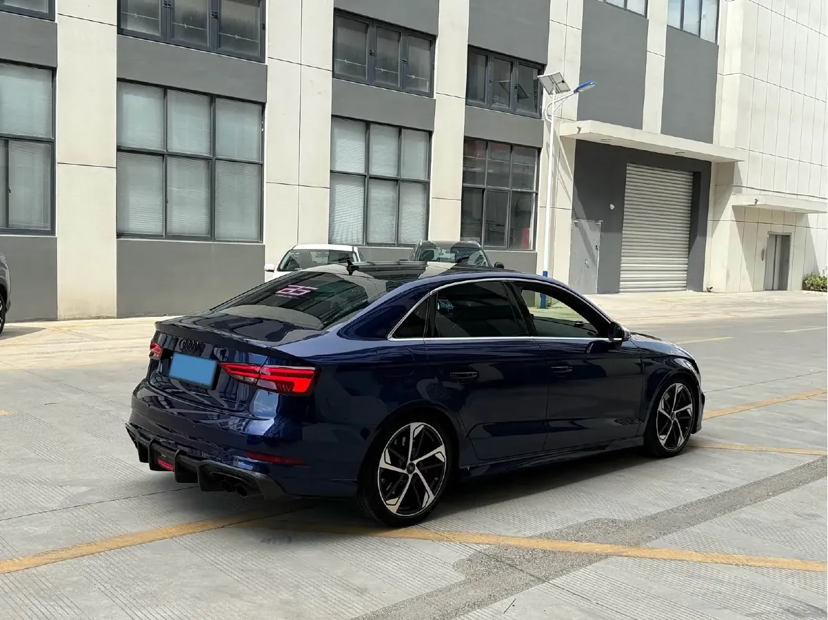 2019 Audi S3 2.0T 290HP L4 7DCT,autocango,china used car exporter,china ev exporter,chinese used car exporter,chinese used ev exporter