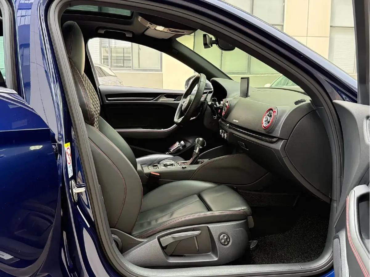 2019 Audi S3 2.0T 290HP L4 7DCT,autocango,china used car exporter,china ev exporter,chinese used car exporter,chinese used ev exporter