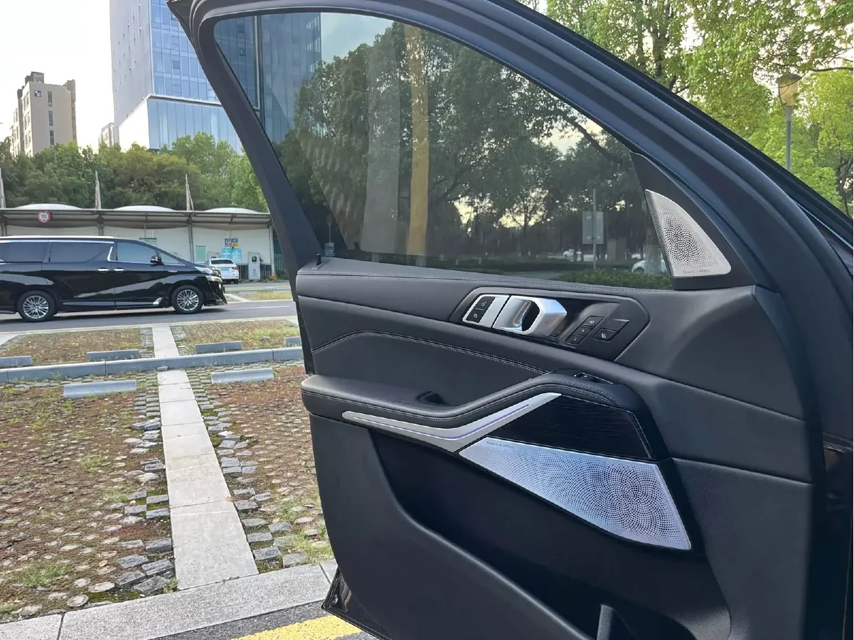 2023 BMW X5 M 4.4T 625HP V8 8AT,autocango,china used car exporter,china ev exporter,chinese used car exporter,chinese used ev exporter