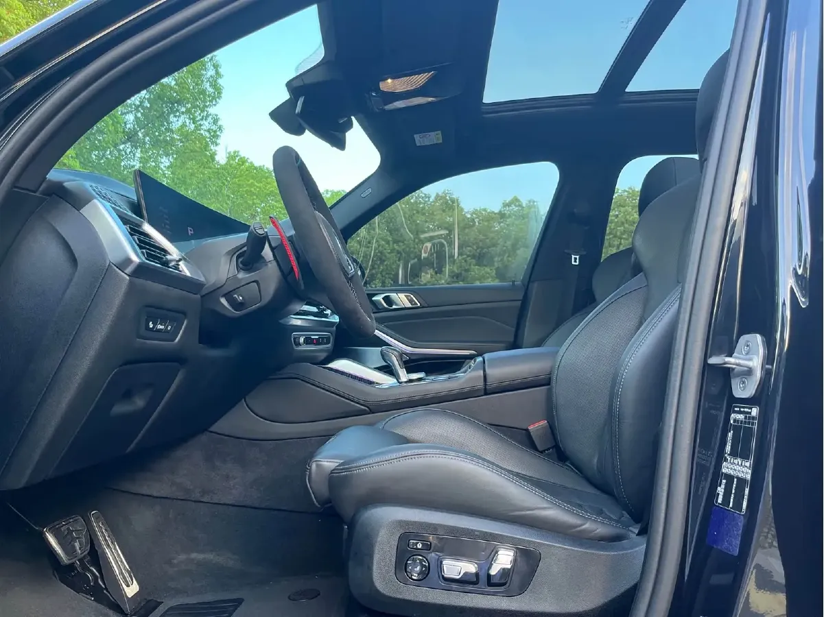 2023 BMW X5 M 4.4T 625HP V8 8AT,autocango,china used car exporter,china ev exporter,chinese used car exporter,chinese used ev exporter