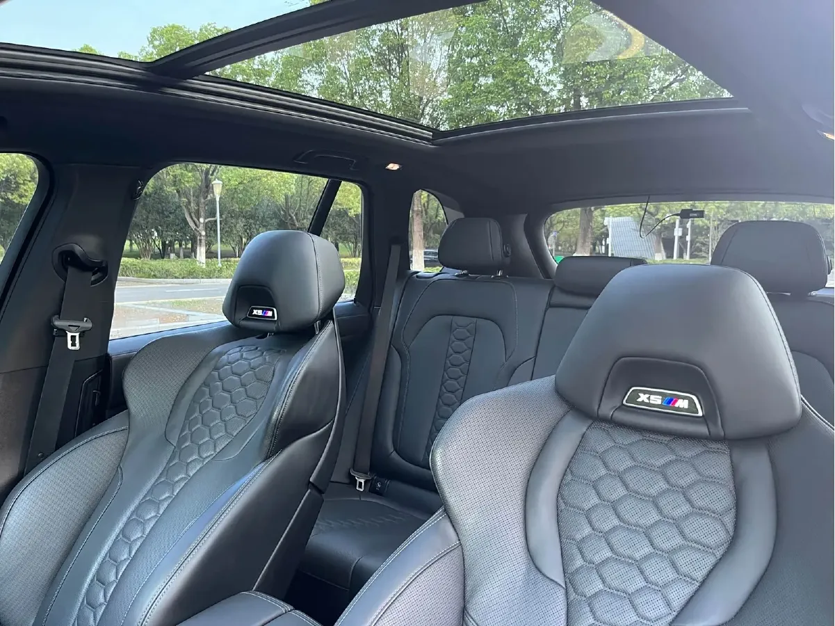 2023 BMW X5 M 4.4T 625HP V8 8AT,autocango,china used car exporter,china ev exporter,chinese used car exporter,chinese used ev exporter