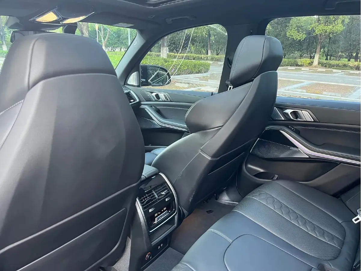 2023 BMW X5 M 4.4T 625HP V8 8AT,autocango,china used car exporter,china ev exporter,chinese used car exporter,chinese used ev exporter