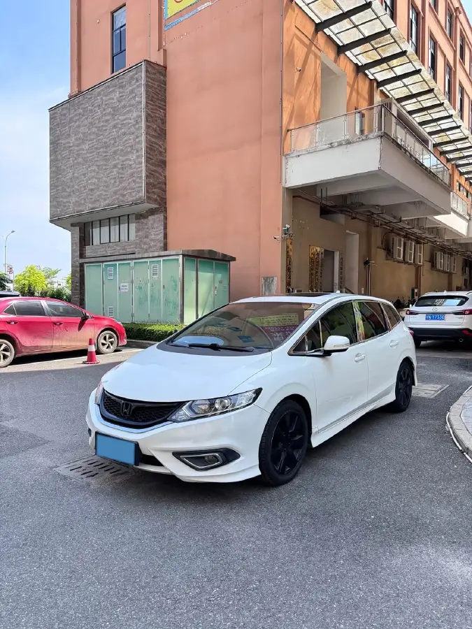 2014 Honda Jade 1.8L 141HP L4 5AT