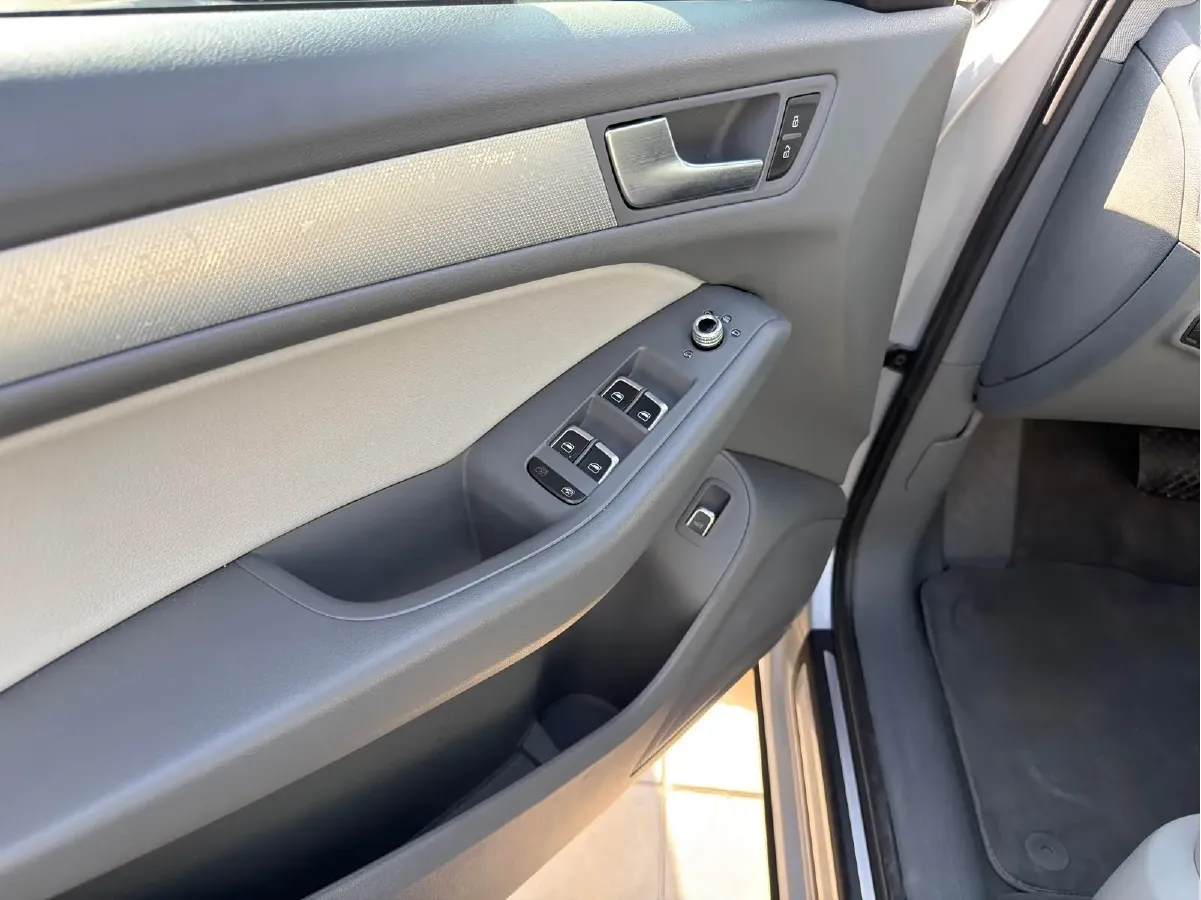 2015 Audi Q5 2.0T 224HP L4 8AT,autocango,china used car exporter,china ev exporter,chinese used car exporter,chinese used ev exporter