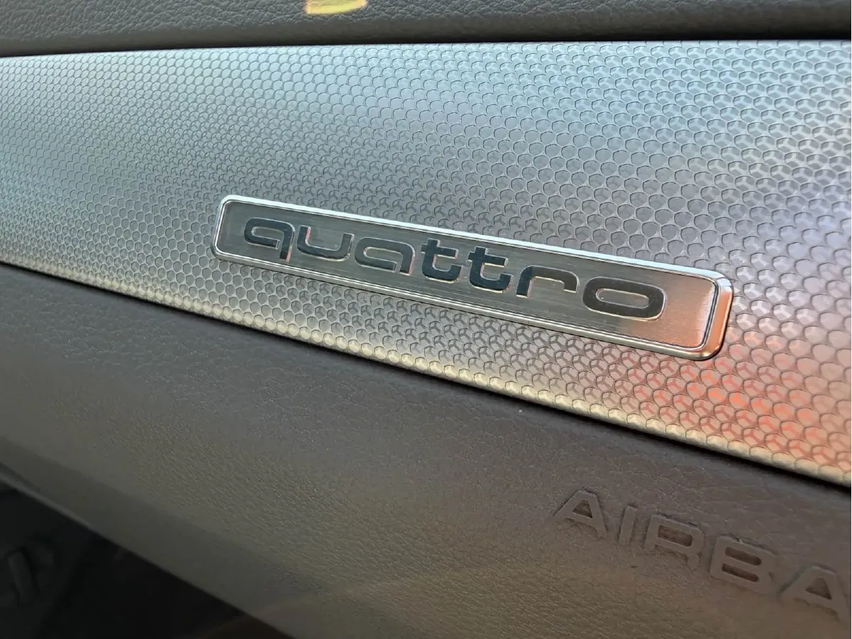 2015 Audi Q5 2.0T 224HP L4 8AT,autocango,china used car exporter,china ev exporter,chinese used car exporter,chinese used ev exporter