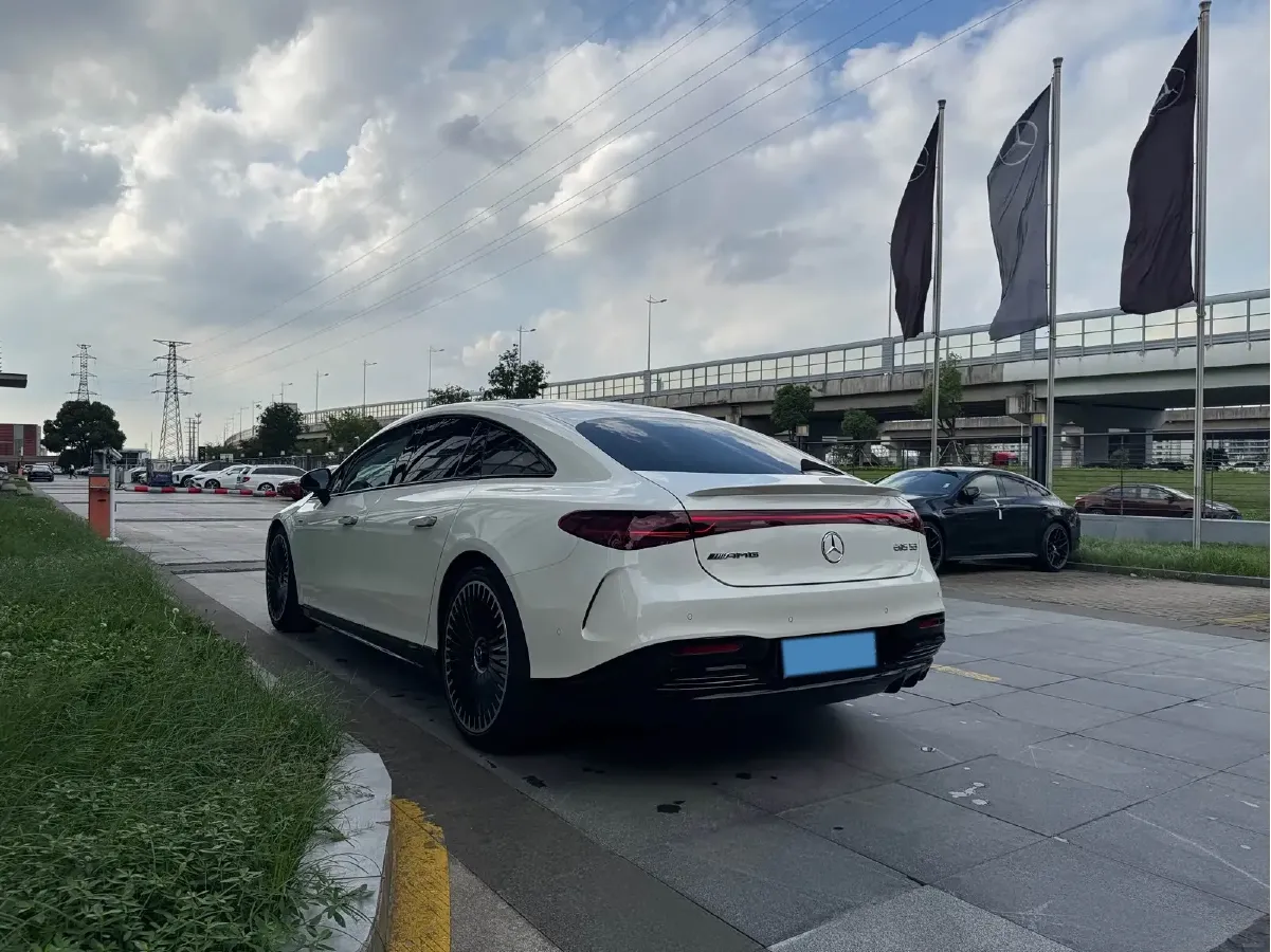 2022 Mercedes-Benz EQS AMG BEV 111.8KWH,autocango,china used car exporter,china ev exporter,chinese used car exporter,chinese used ev exporter