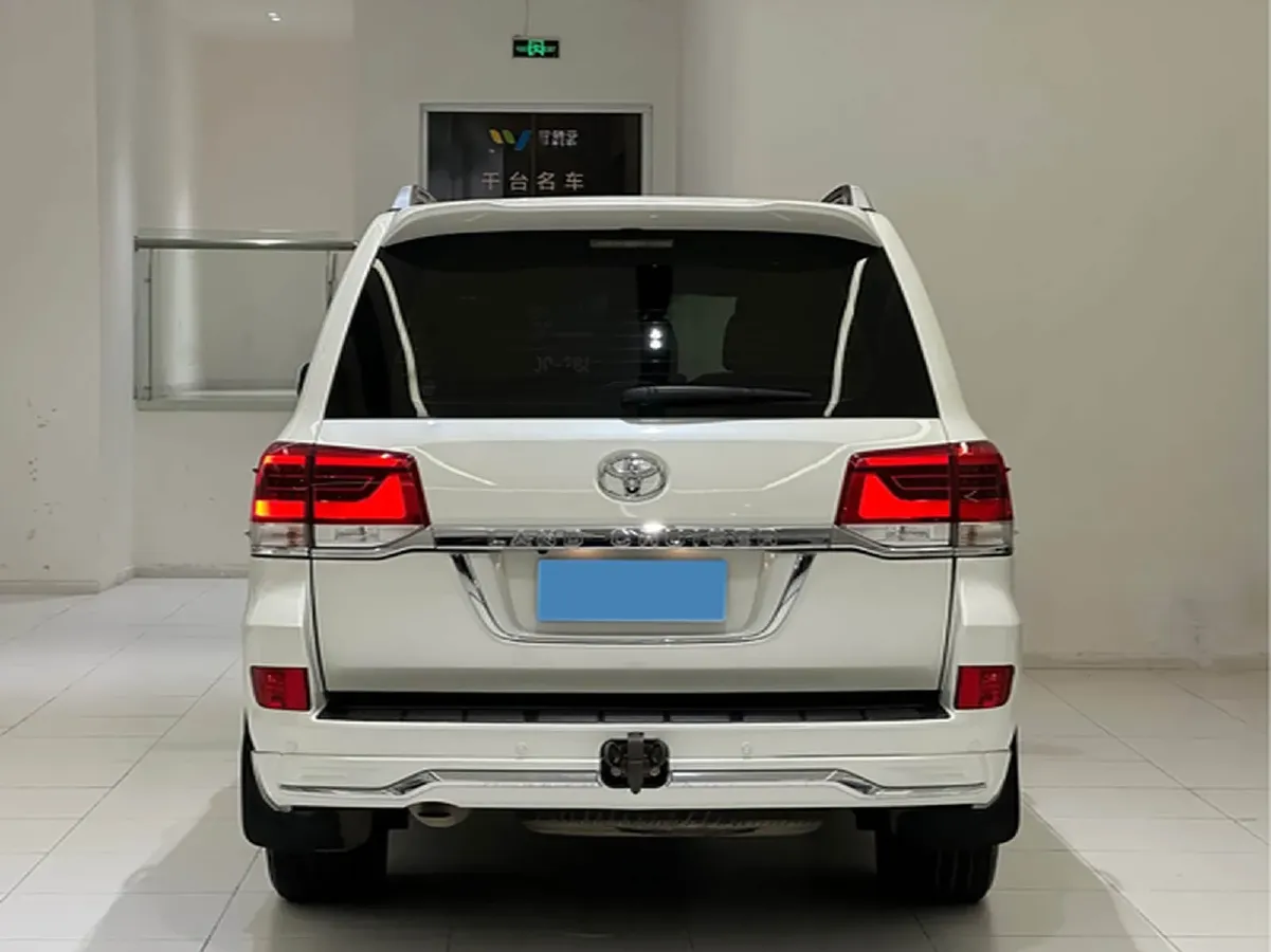 2016 Toyota Land Cruiser 4.0L 275HP V6 5AT,autocango,china used car exporter,china ev exporter,chinese used car exporter,chinese used ev exporter
