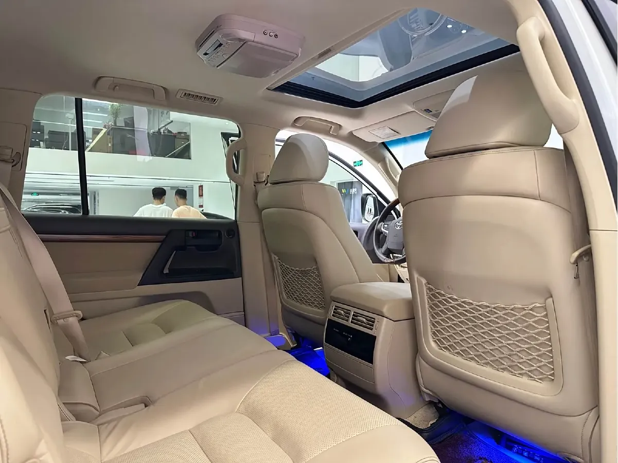 2016 Toyota Land Cruiser 4.0L 275HP V6 5AT,autocango,china used car exporter,china ev exporter,chinese used car exporter,chinese used ev exporter