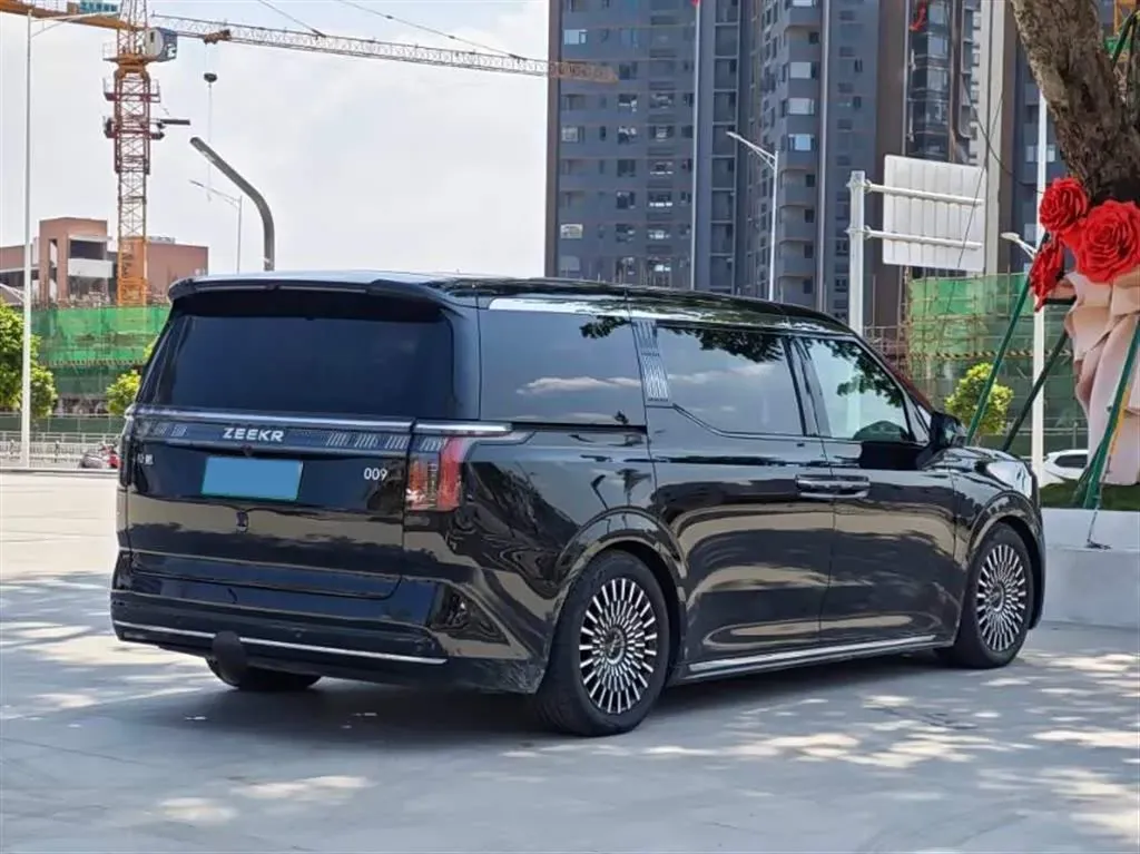 2024 Zeekr 009 BEV 108KWH,autocango,china used car exporter,china ev exporter,chinese used car exporter,chinese used ev exporter