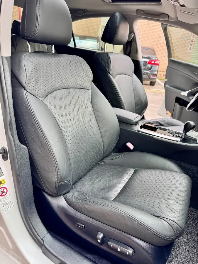 2011 Lexus IS 2.5L 208HP V6 6AT,autocango,china used car exporter,china ev exporter,chinese used car exporter,chinese used ev exporter