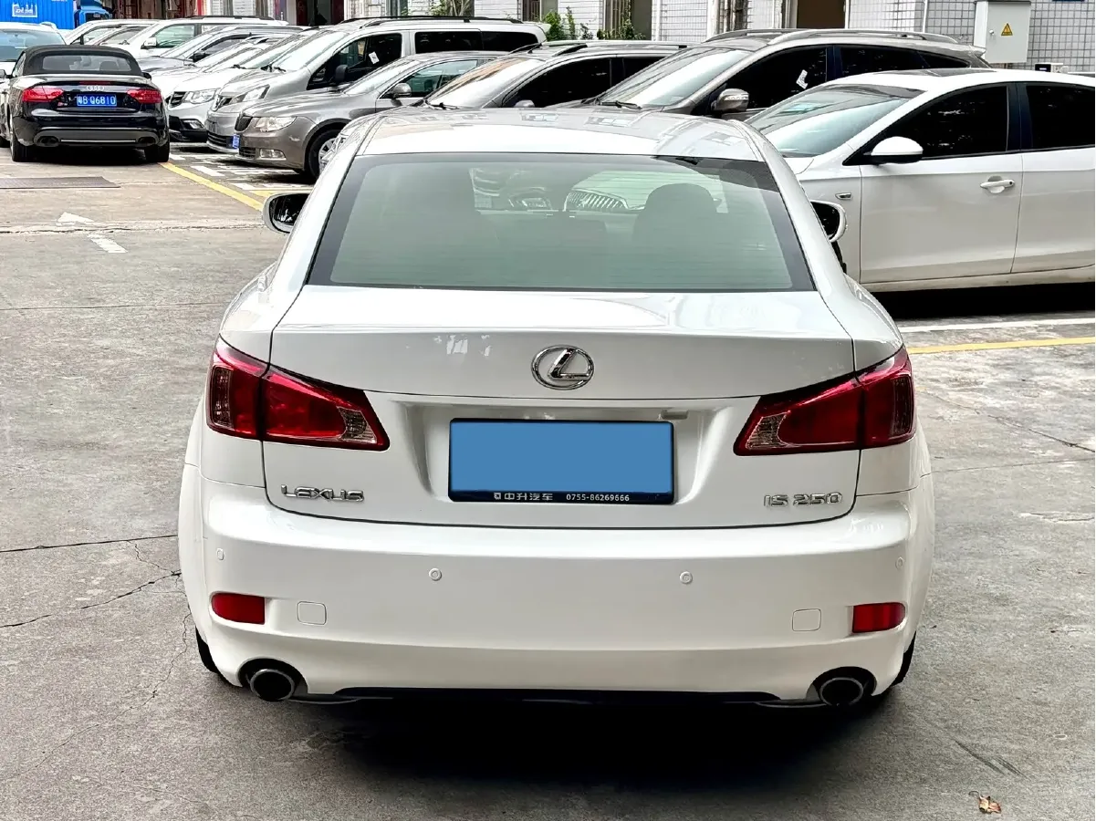 2011 Lexus IS 2.5L 208HP V6 6AT,autocango,china used car exporter,china ev exporter,chinese used car exporter,chinese used ev exporter