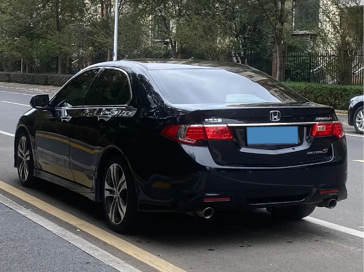 2013 Honda Spirior 2.4L 201HP L4 5AT,autocango,china used car exporter,china ev exporter,chinese used car exporter,chinese used ev exporter