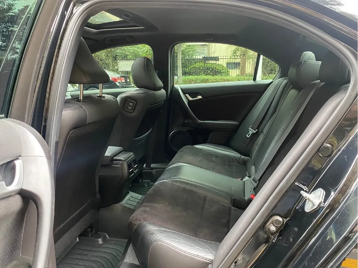 2013 Honda Spirior 2.4L 201HP L4 5AT,autocango,china used car exporter,china ev exporter,chinese used car exporter,chinese used ev exporter