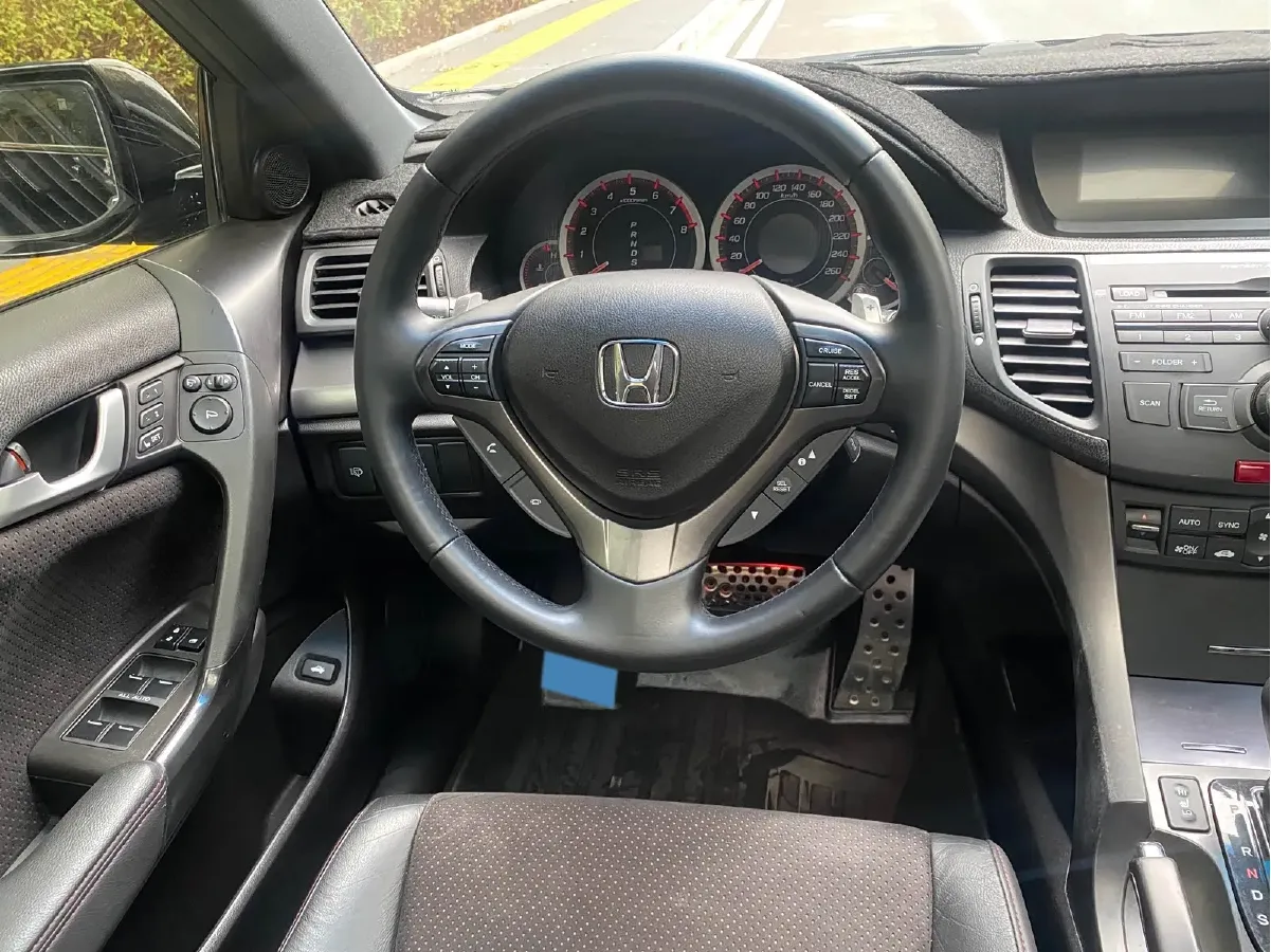 2013 Honda Spirior 2.4L 201HP L4 5AT,autocango,china used car exporter,china ev exporter,chinese used car exporter,chinese used ev exporter