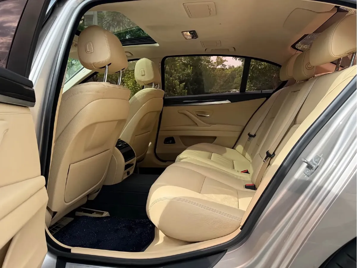 2014 BMW 5 Series 2.0T 218HP L4 8AT,autocango,china used car exporter,china ev exporter,chinese used car exporter,chinese used ev exporter