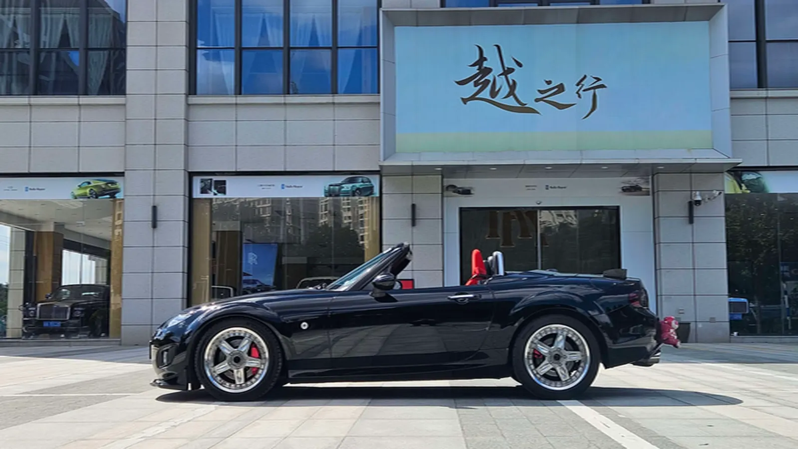 2009 Mazda MX-5 2.0L 160HP L4 6AT,autocango,china used car exporter,china ev exporter,chinese used car exporter,chinese used ev exporter