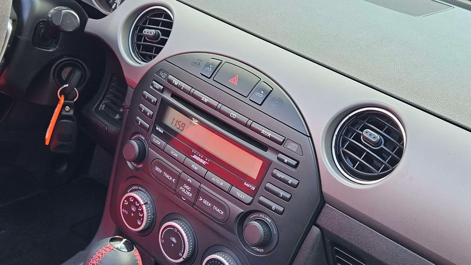 2009 Mazda MX-5 2.0L 160HP L4 6AT,autocango,china used car exporter,china ev exporter,chinese used car exporter,chinese used ev exporter