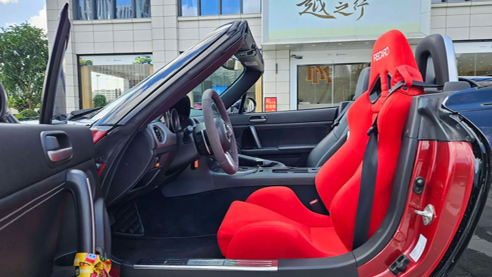 2009 Mazda MX-5 2.0L 160HP L4 6AT,autocango,china used car exporter,china ev exporter,chinese used car exporter,chinese used ev exporter