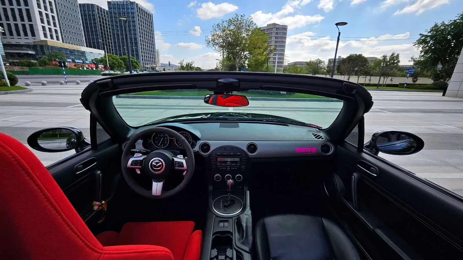 2009 Mazda MX-5 2.0L 160HP L4 6AT,autocango,china used car exporter,china ev exporter,chinese used car exporter,chinese used ev exporter