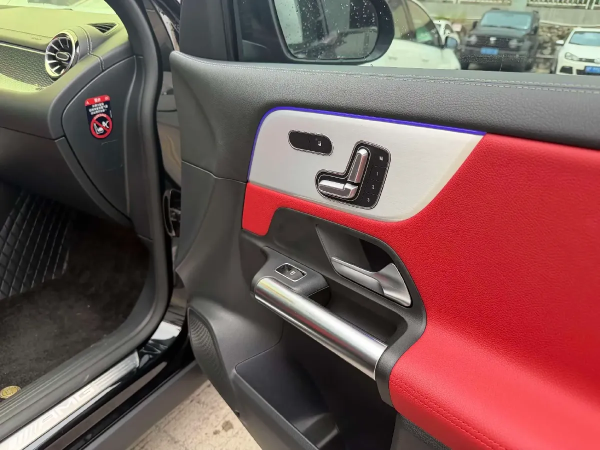 2022 Mercedes-Benz GLA AMG 2.0T 306HP L4 8DCT,autocango,china used car exporter,china ev exporter,chinese used car exporter,chinese used ev exporter