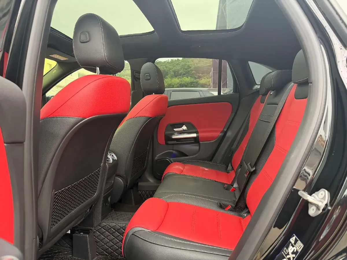 2022 Mercedes-Benz GLA AMG 2.0T 306HP L4 8DCT,autocango,china used car exporter,china ev exporter,chinese used car exporter,chinese used ev exporter