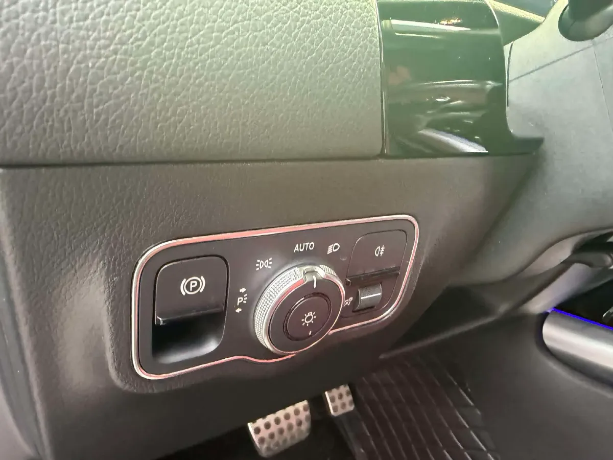 2022 Mercedes-Benz GLA AMG 2.0T 306HP L4 8DCT,autocango,china used car exporter,china ev exporter,chinese used car exporter,chinese used ev exporter