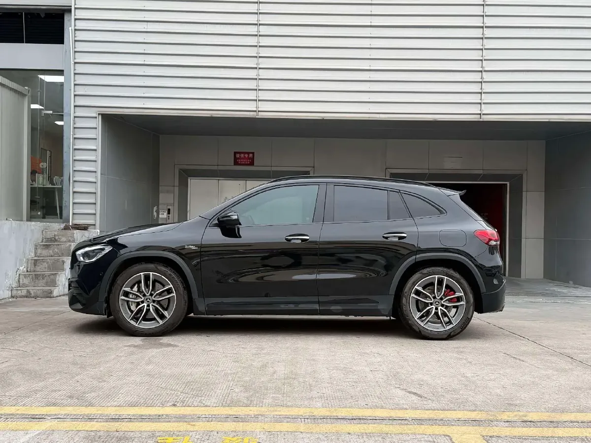 2022 Mercedes-Benz GLA AMG 2.0T 306HP L4 8DCT,autocango,china used car exporter,china ev exporter,chinese used car exporter,chinese used ev exporter